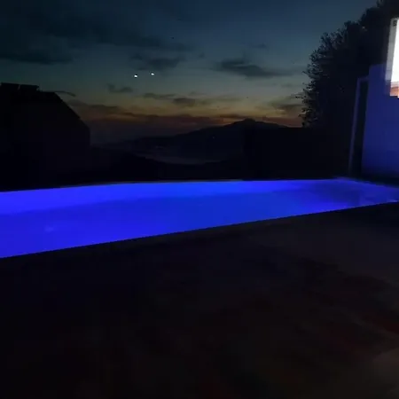 Halal Honeymoon Kas